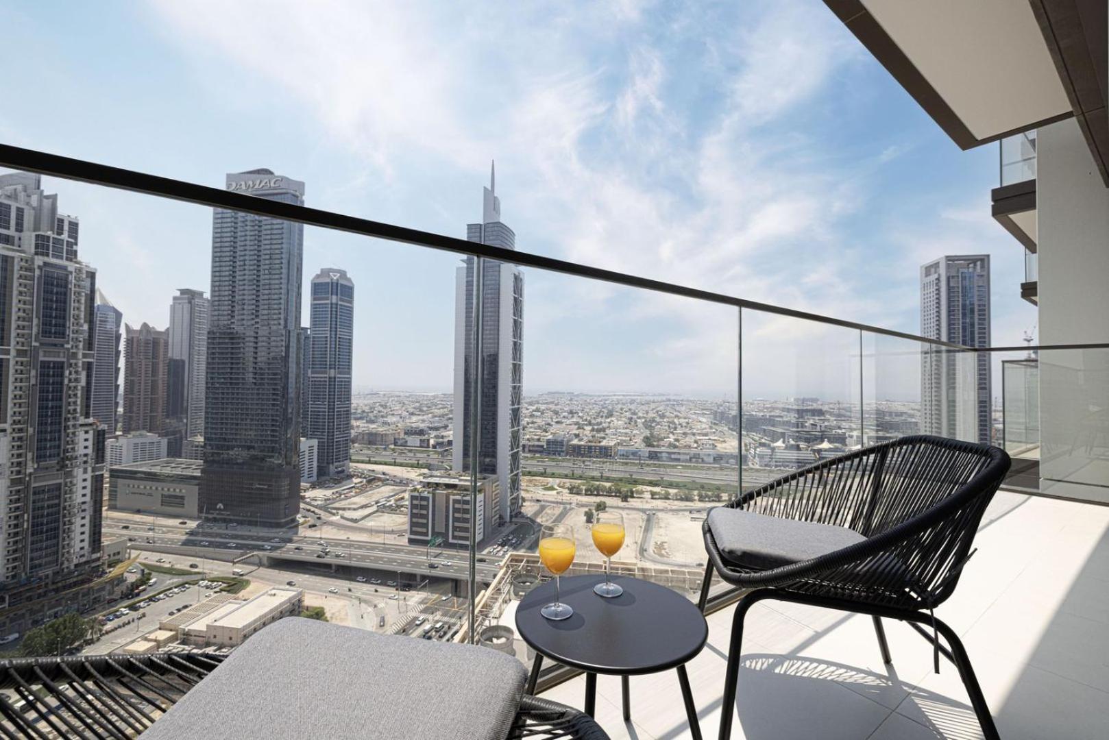 Apartment Luxe | 2br | Sea & View | 5 Min To Mall *