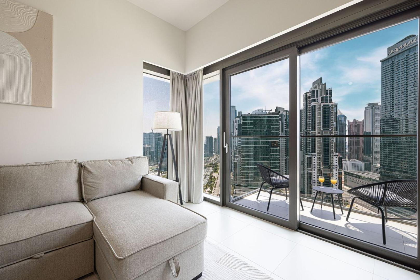 Luxe | 2br | Sea & View | 5 Min To Mall Apartment Dubai